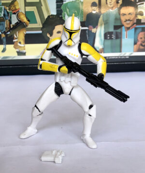 Star Wars Clone Wars 2003 (3.75 Inch) Loose Clone Trooper Standing Yellow