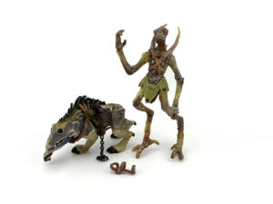 Star Wars Saga 2002 (3.75 Inch) Loose Massiff with Geonosian Warrior
